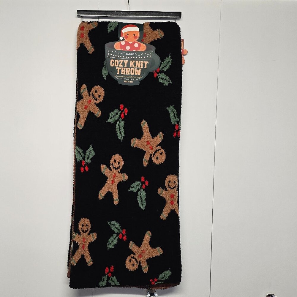 NWT Viral Black Gingerbread Blanket